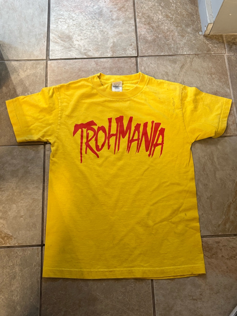Men's Short Sleeve Yellow FALL OUT BOY - Trohmania Graphic Tee